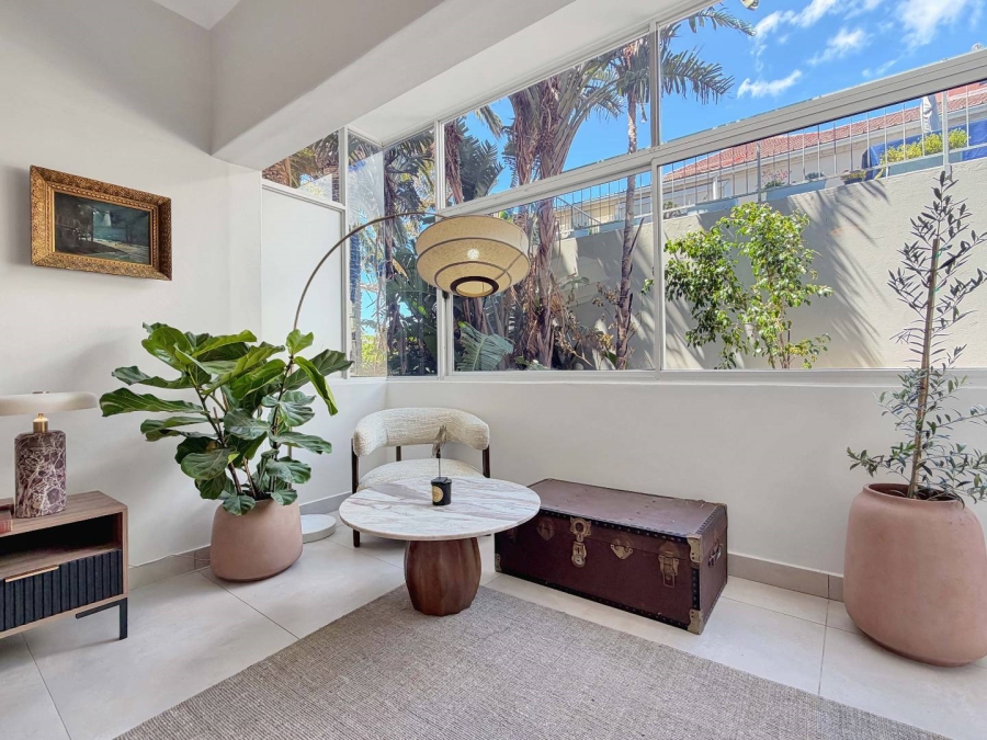 1 Bedroom Property for Sale in Three Anchor Bay Western Cape